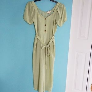 Green polka dot puff sleeve jumpsuit